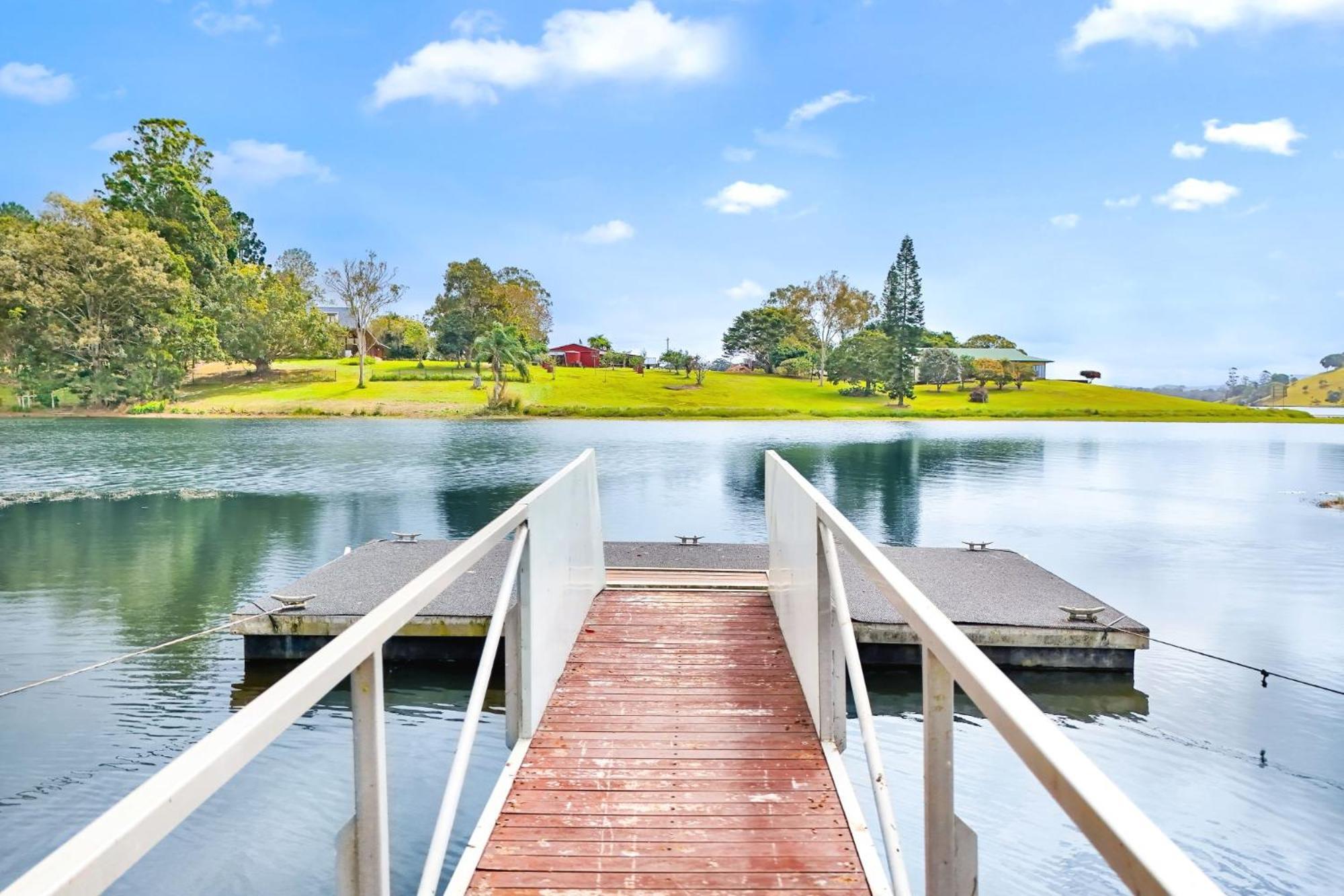 Lakeside Tinaroo Only 2.5Km From Yungaburra Town Villa Kültér fotó